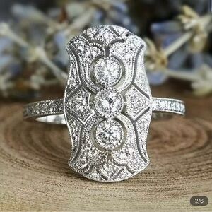 Intricate Vintage Look Silver Plated Ring with Cubic Zirconias Size 8